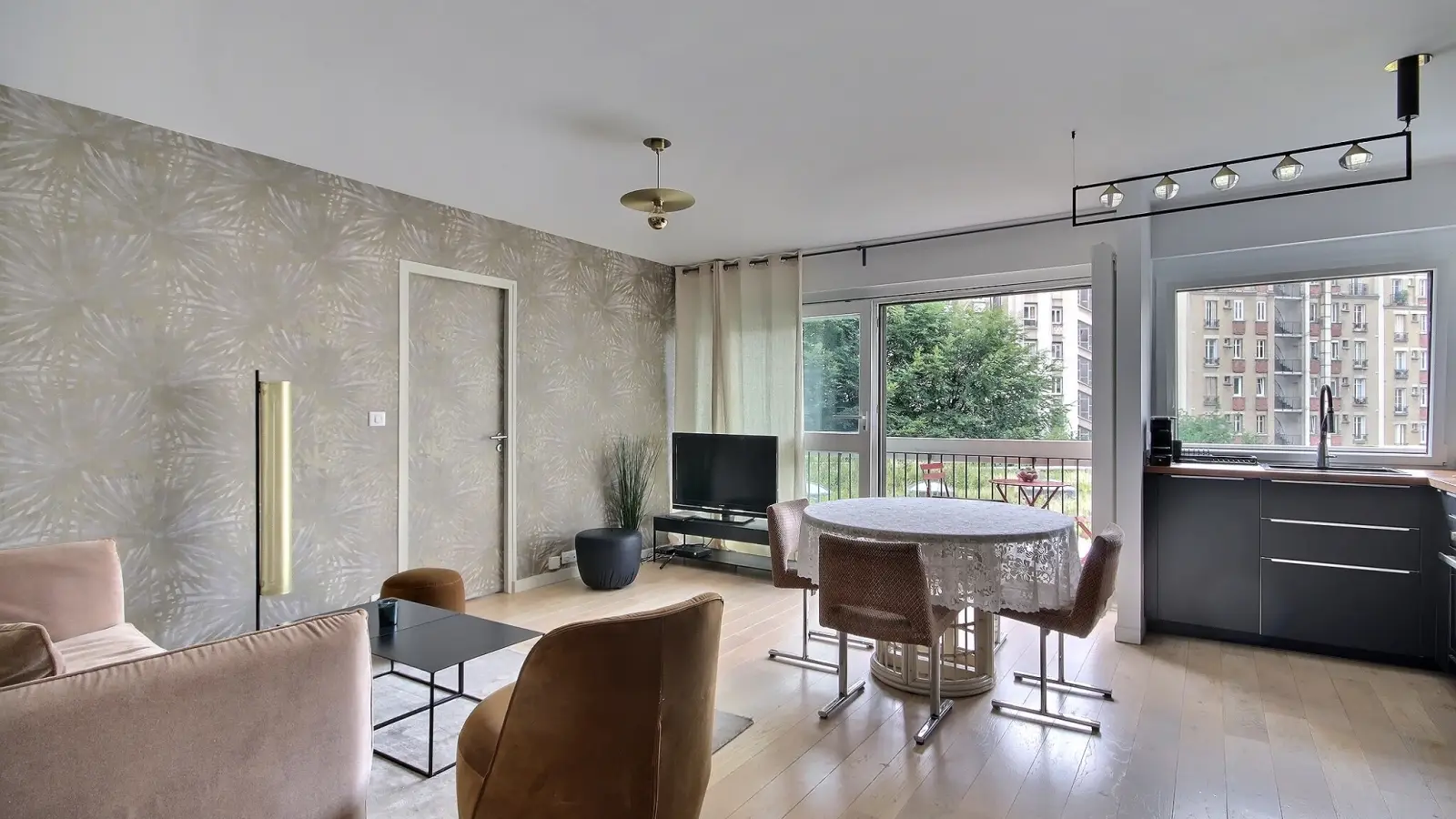 Flat Rue Vauvenargues in Paris