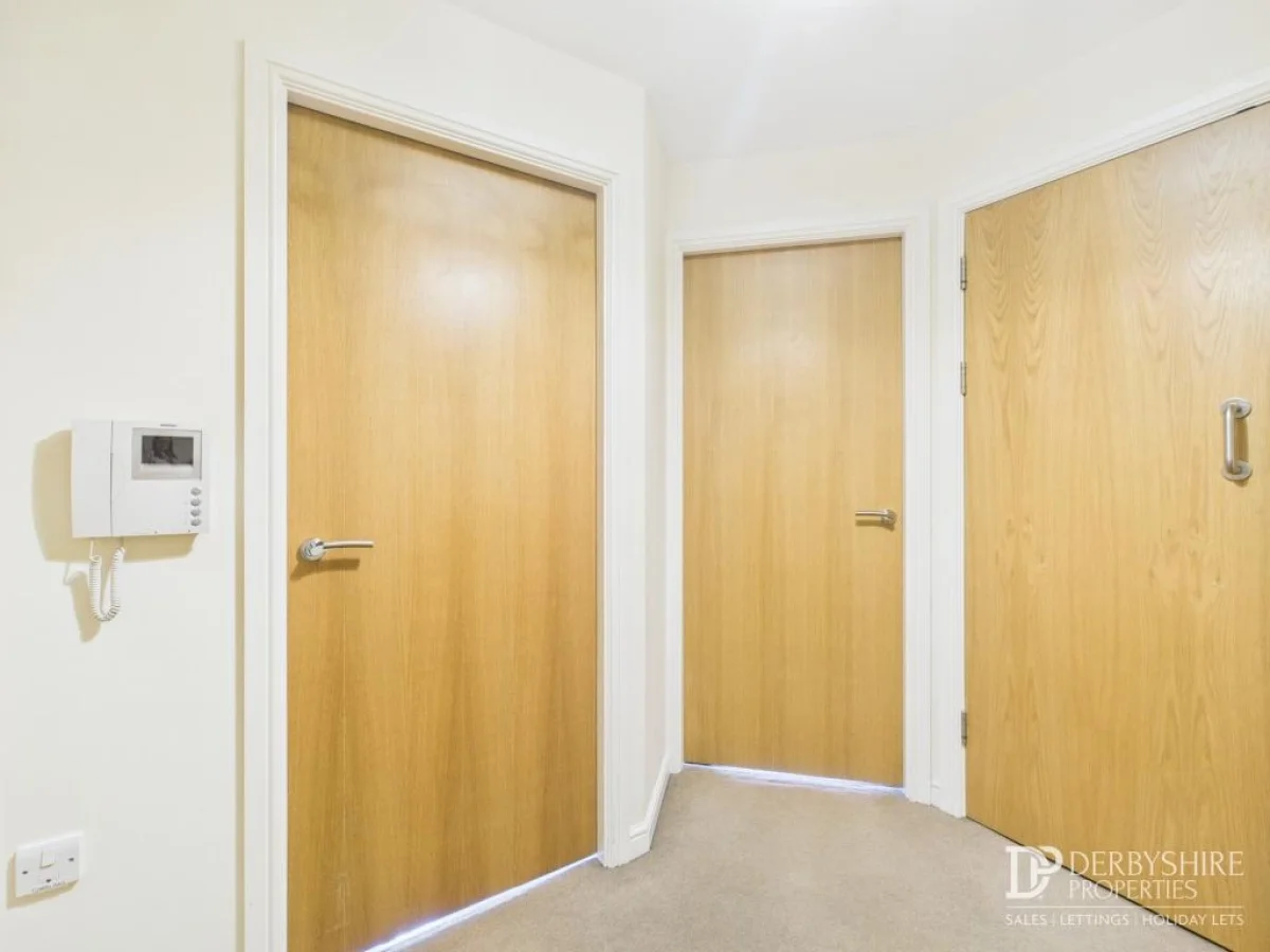 Flat Shiners Way in South Normanton