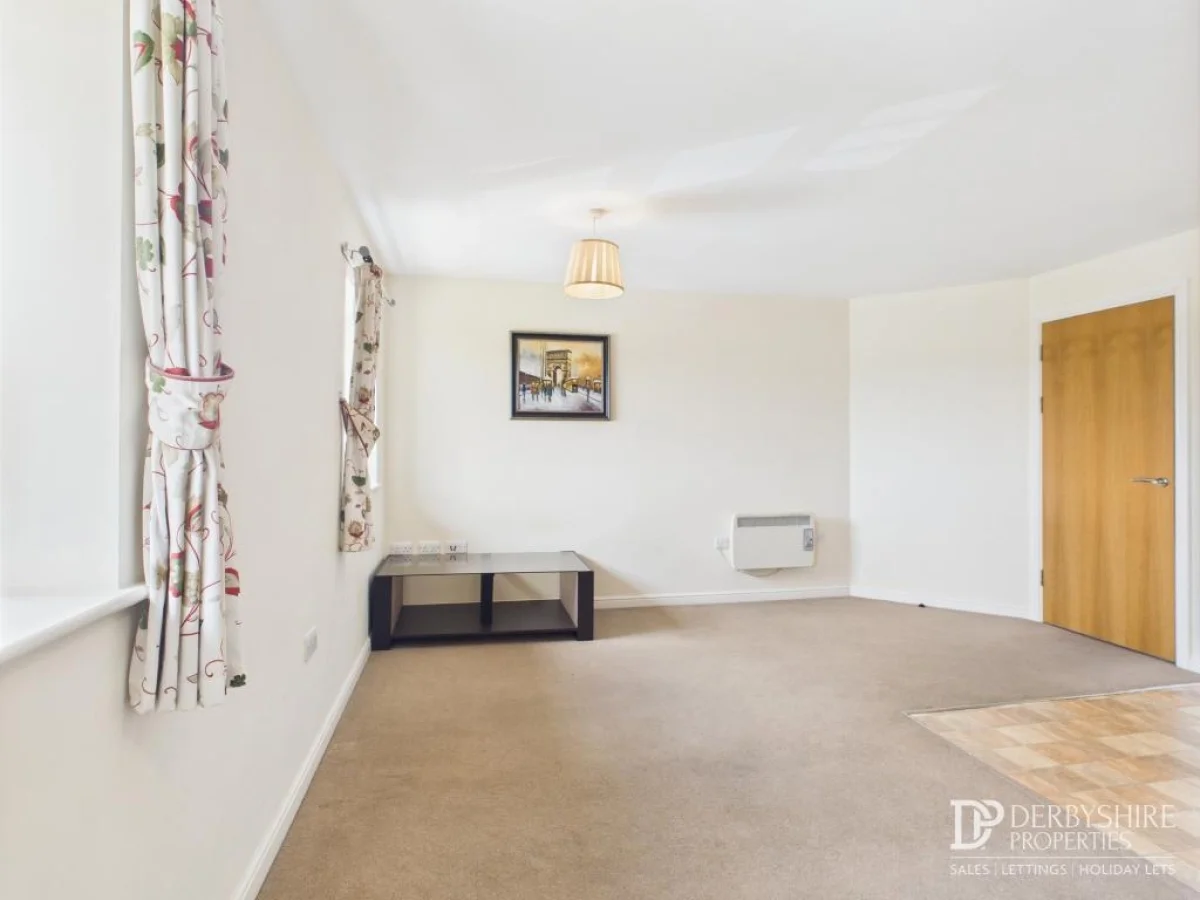 Flat Shiners Way in South Normanton