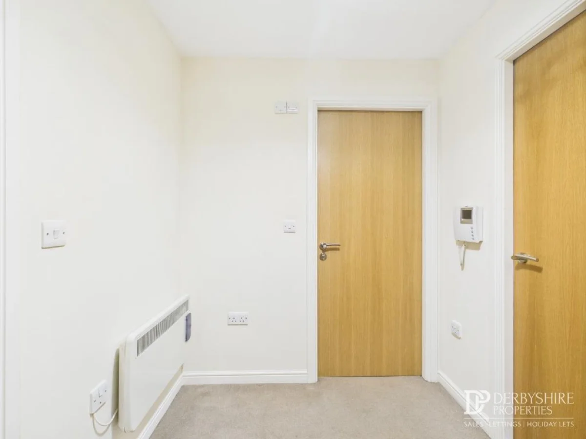 Flat Shiners Way in South Normanton