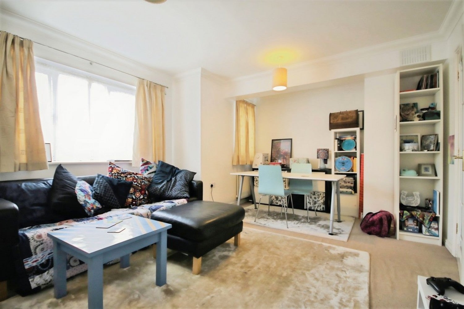 Flat Sharnbrook Place in Canterbury