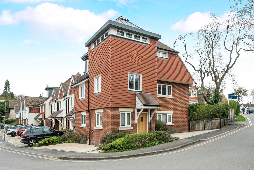 House Saint Christopher's Road in Waverley