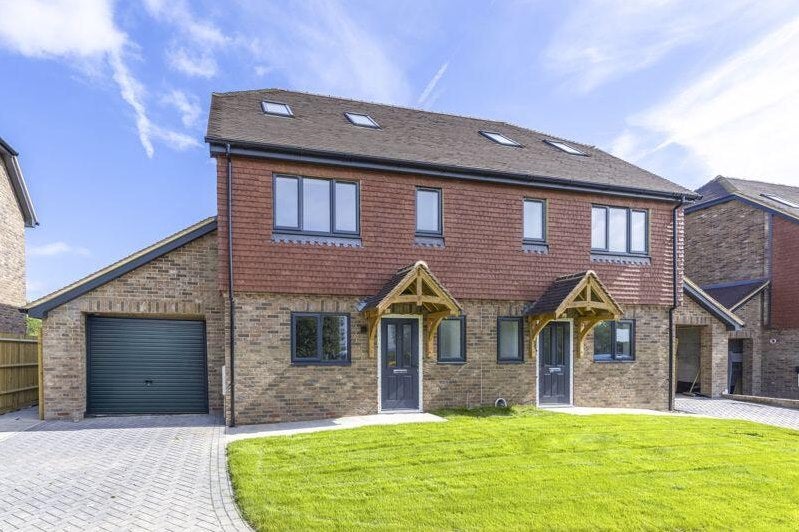 House Framfield Road in Wealden