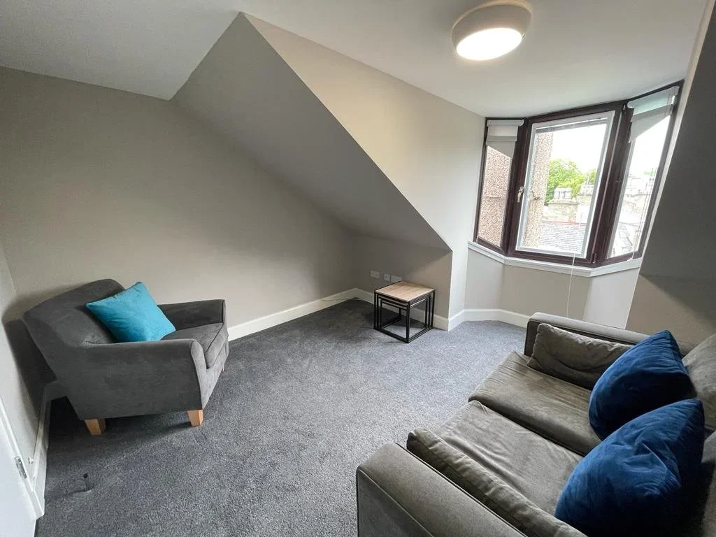 Flat Roseangle in Dundee