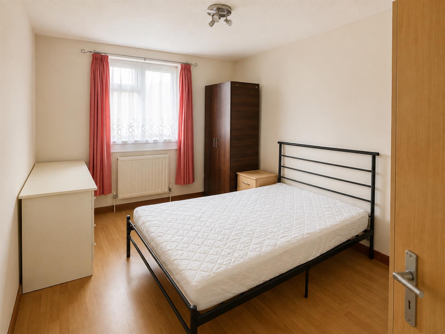 Flat South Road in Greater London