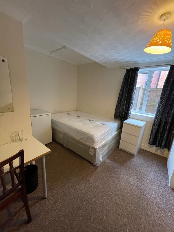 Room Lowther Road in Bournemouth