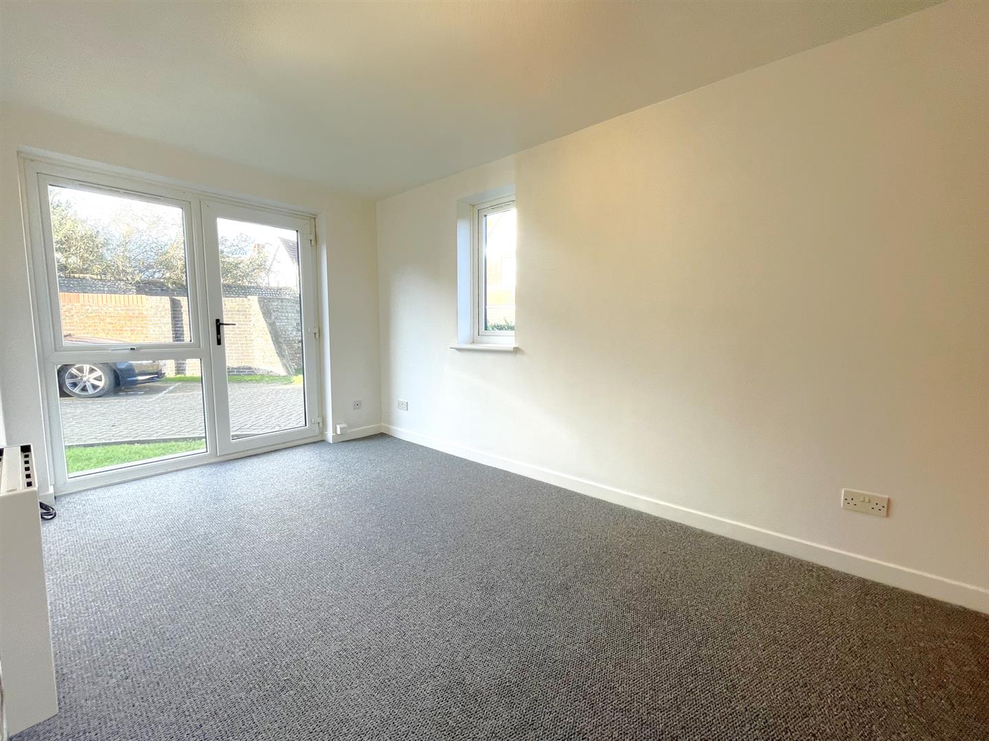 Flat Shanklin Court in Brighton and Hove