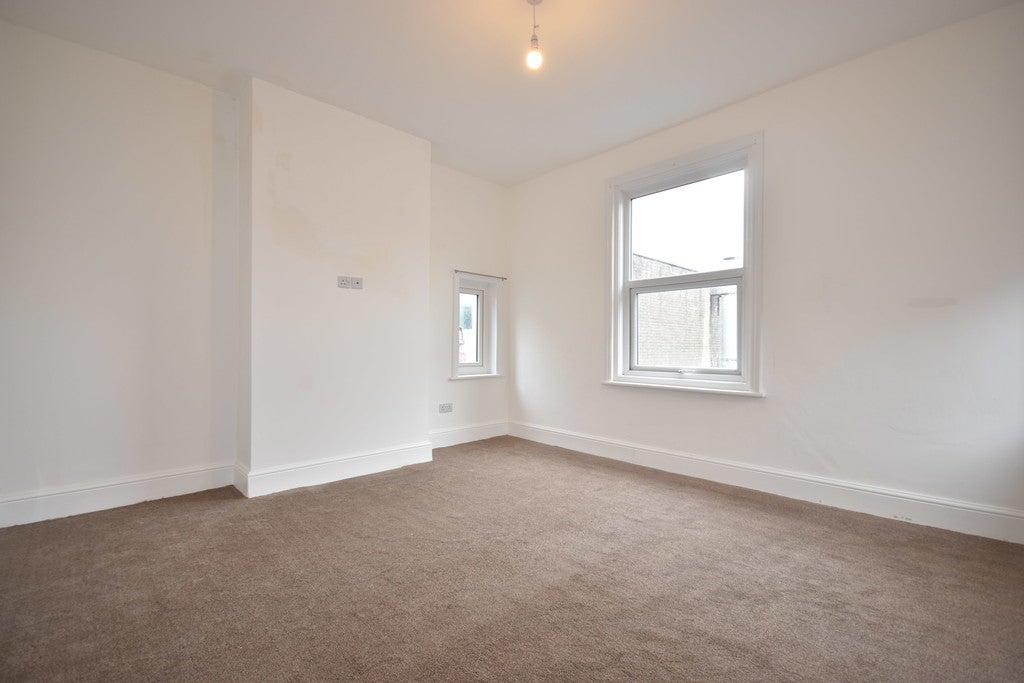 Flat Victoria Road West in Borough of Wyre