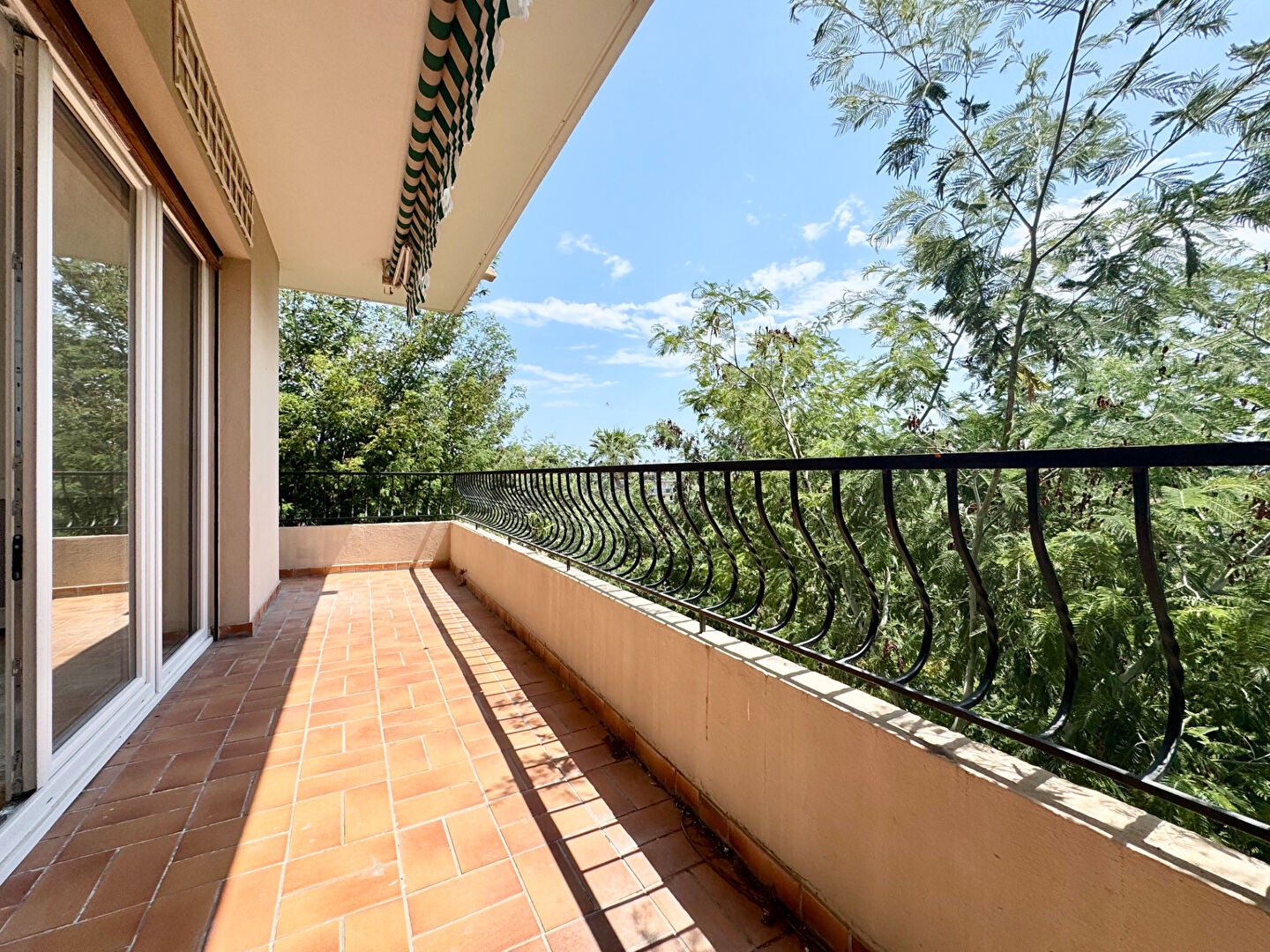 Flat Avenue Jean de Noailles in Cannes