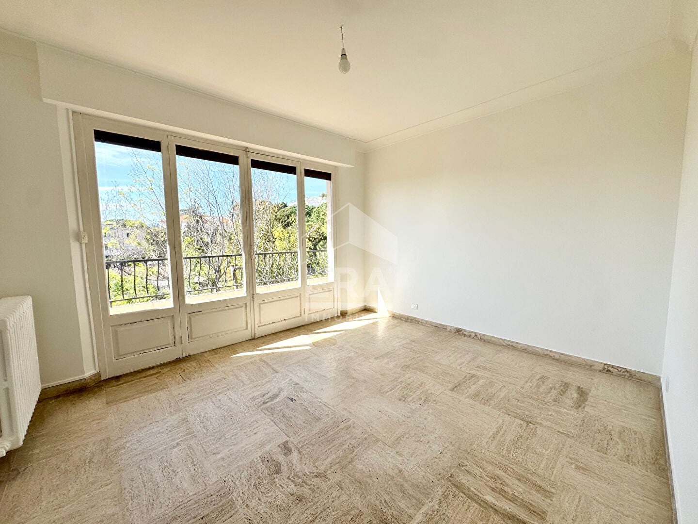 Flat Avenue Jean de Noailles in Cannes