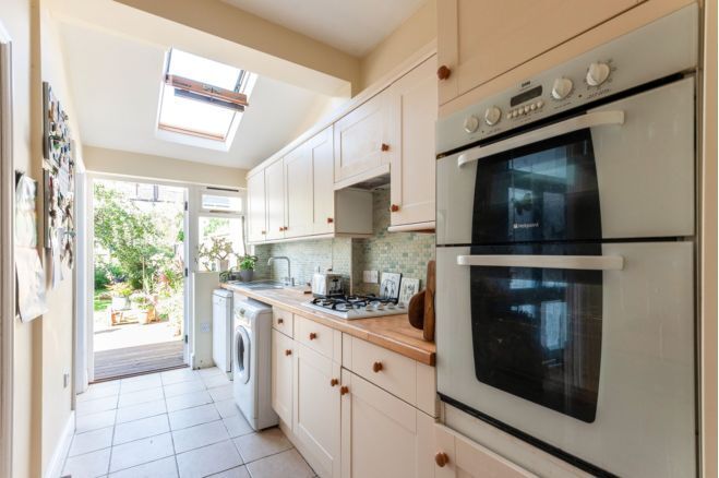 Flat Southcote Road in Greater London