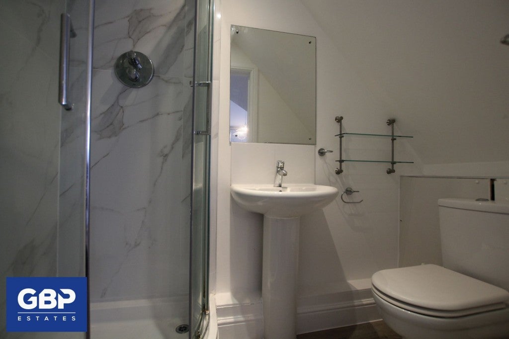 Room Kidman Close in Greater London
