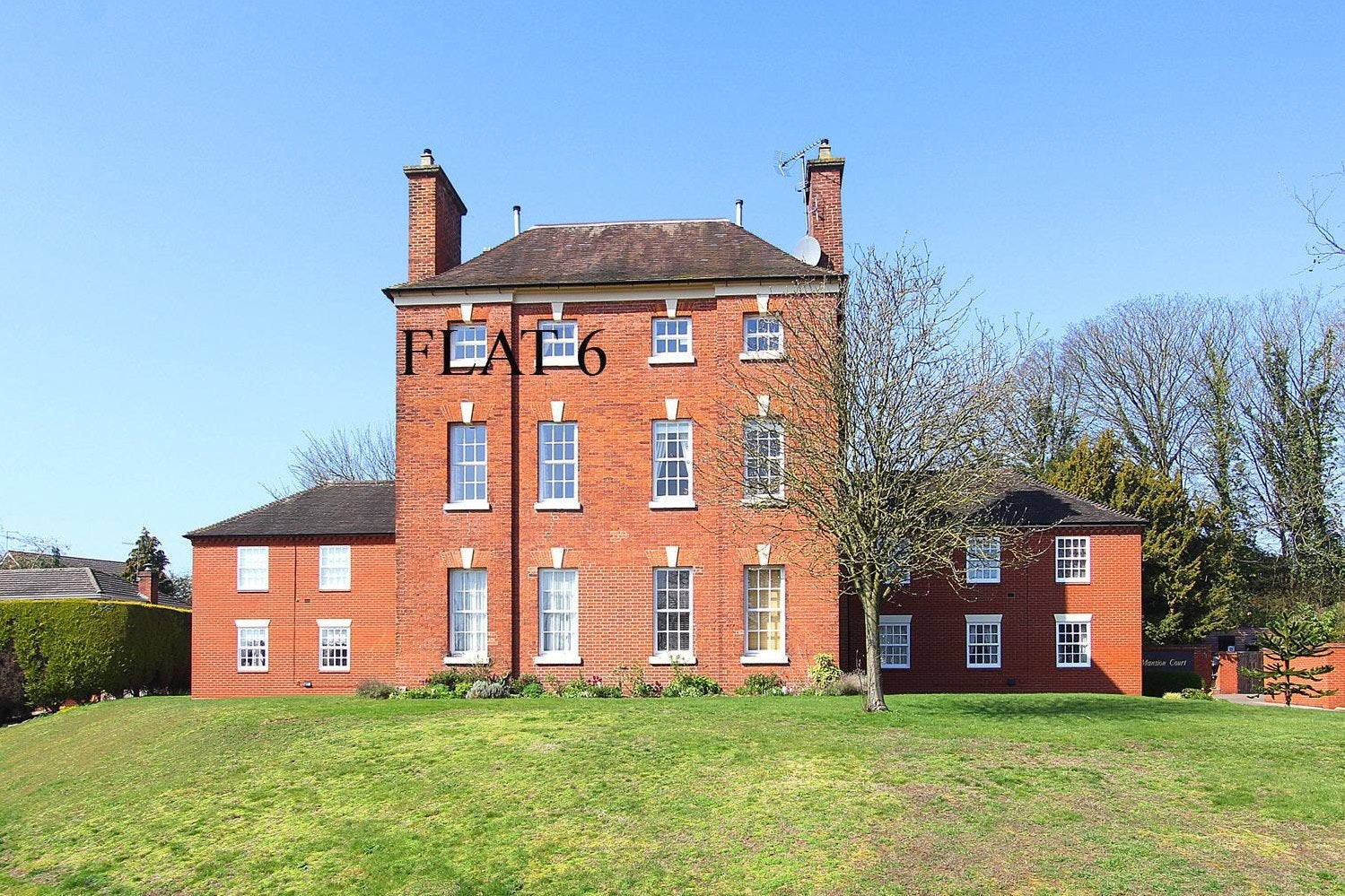 Flat Heath House Drive in South Staffordshire