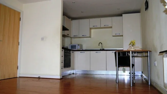 Flat Spring Place in Greater London