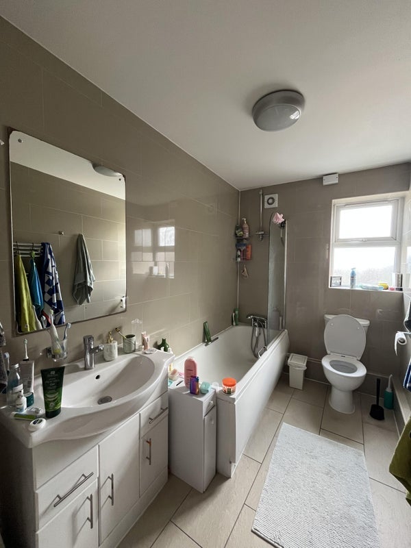 Room Homerton High Street in Greater London