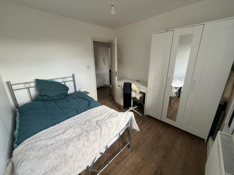 Room Homerton High Street in Greater London