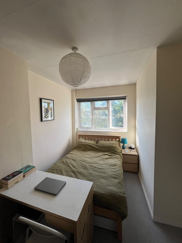 Room Timber Mill Way in Greater London