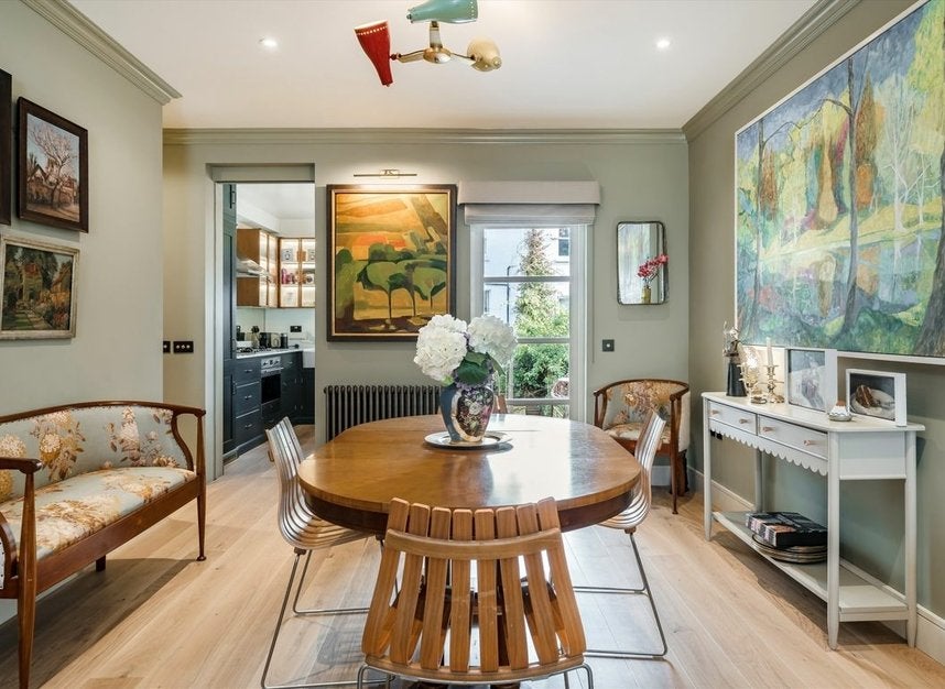 House Farm Place in Greater London