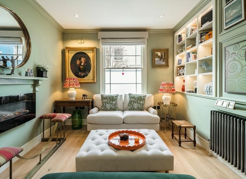 House Farm Place in Greater London