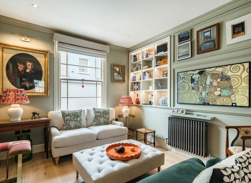 House Farm Place in Greater London