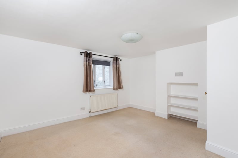 Flat Dorville Crescent in Greater London