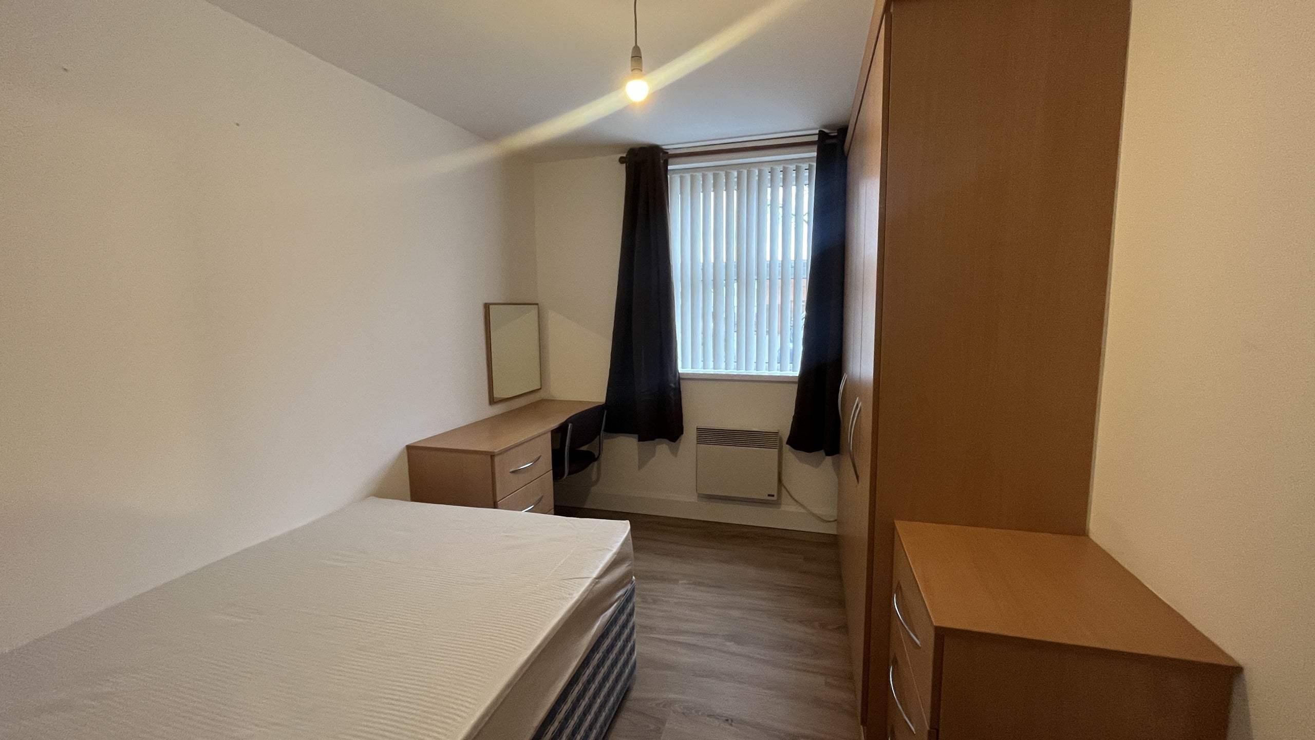 Room Plymouth Grove in Manchester
