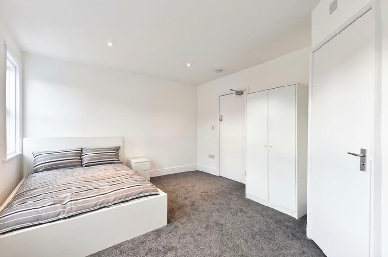 Room Stella Street in Mansfield