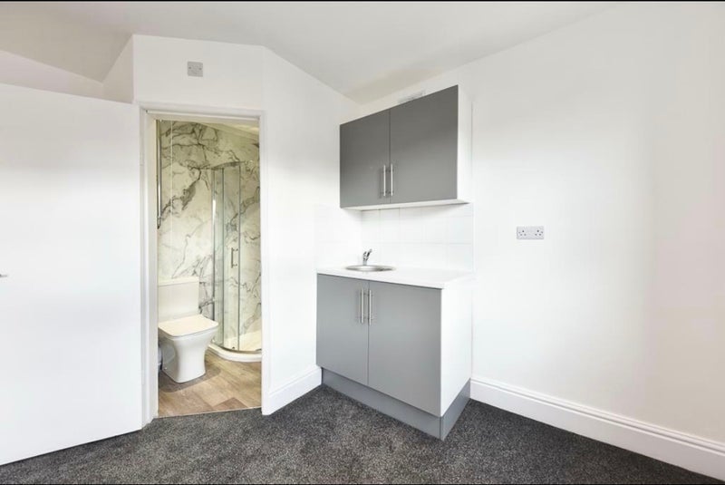 Room Stella Street in Mansfield