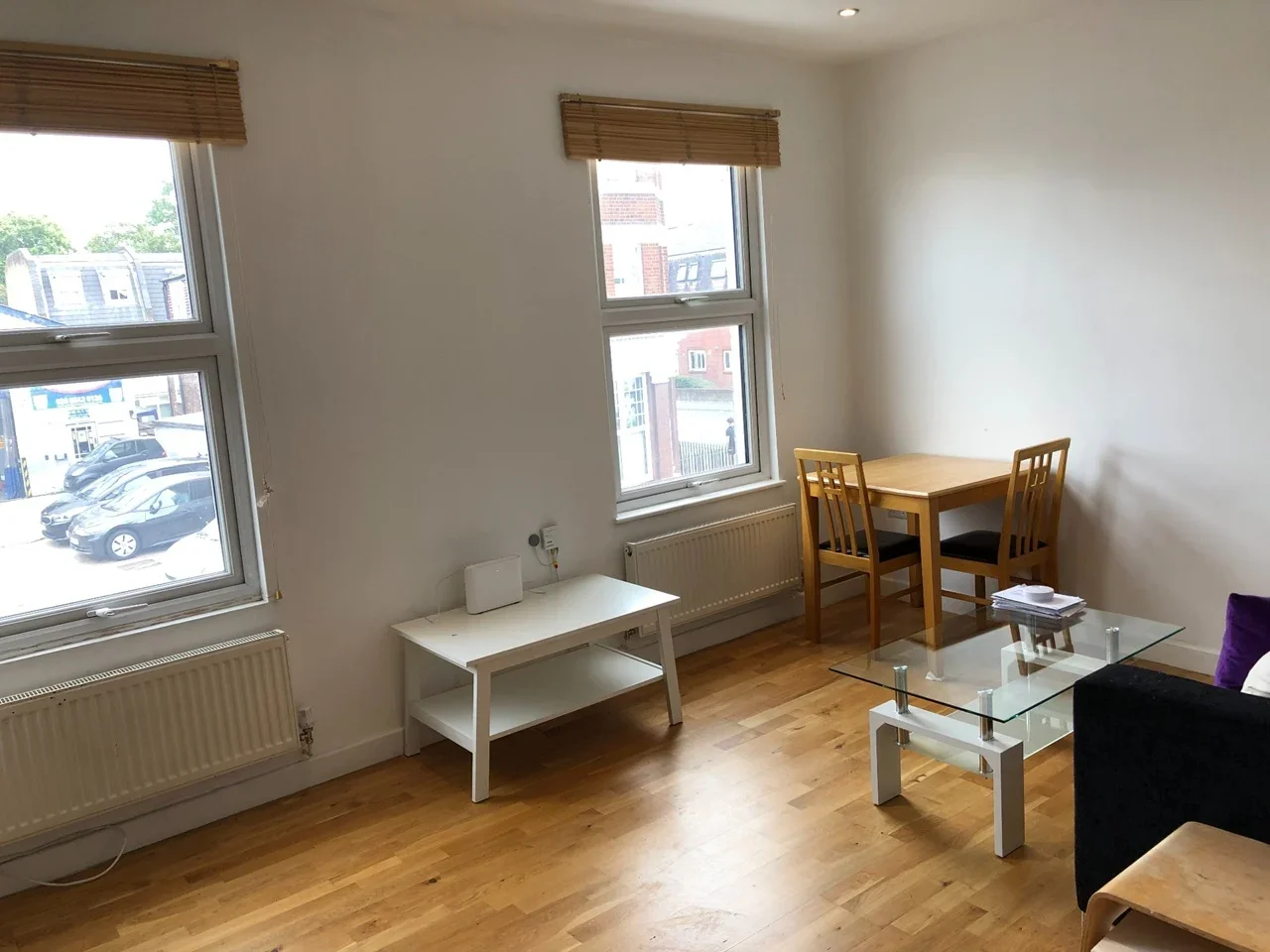 Flat Haydons Road in Greater London
