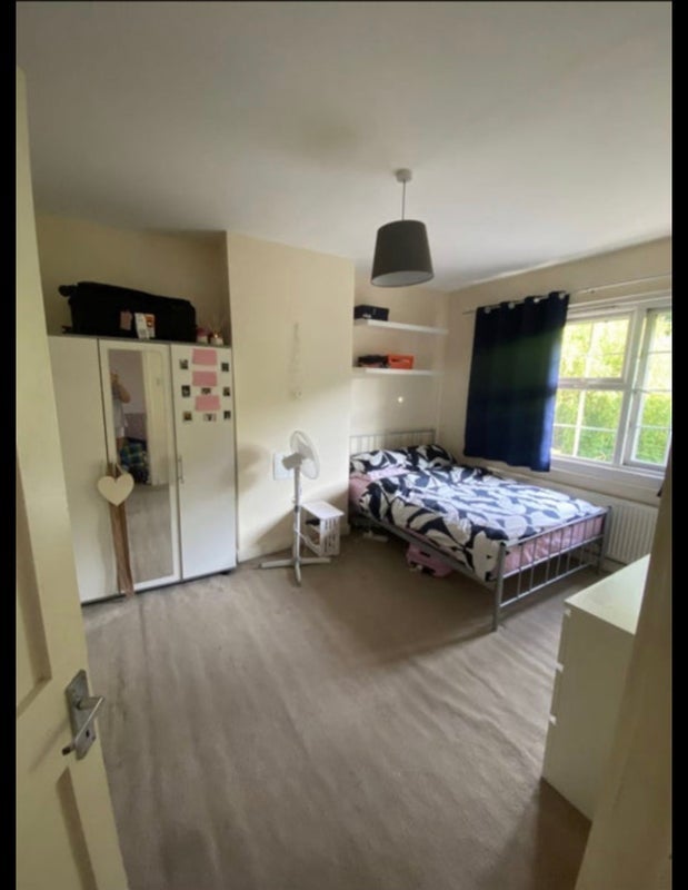 Room Wulfstan Street in Greater London