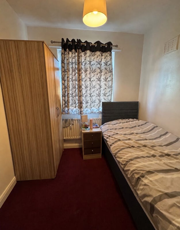 Room Conway Drive in Newcastle upon Tyne