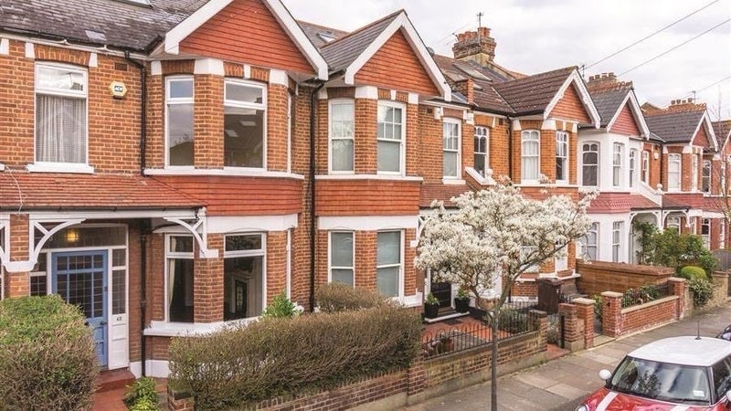 Room Braemar Avenue in Greater London