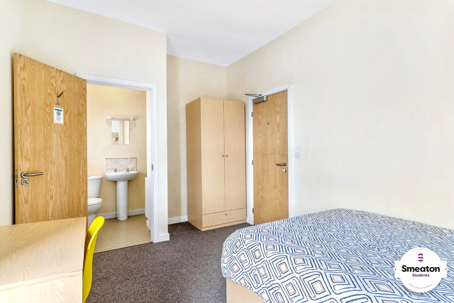 Flat Harwell Street in Plymouth