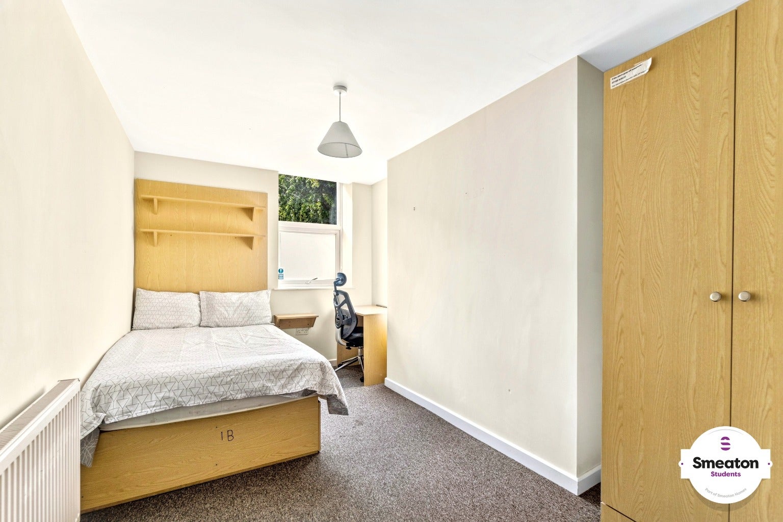 Flat Harwell Street in Plymouth