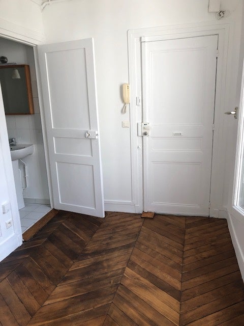 Flat Rue Bourdaloue in Paris