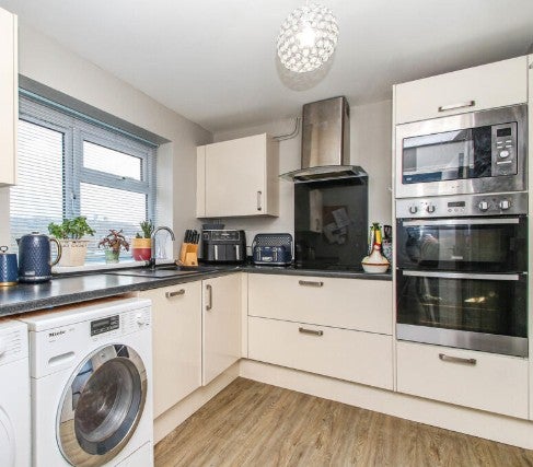 Flat Sheridan Court in Nottingham