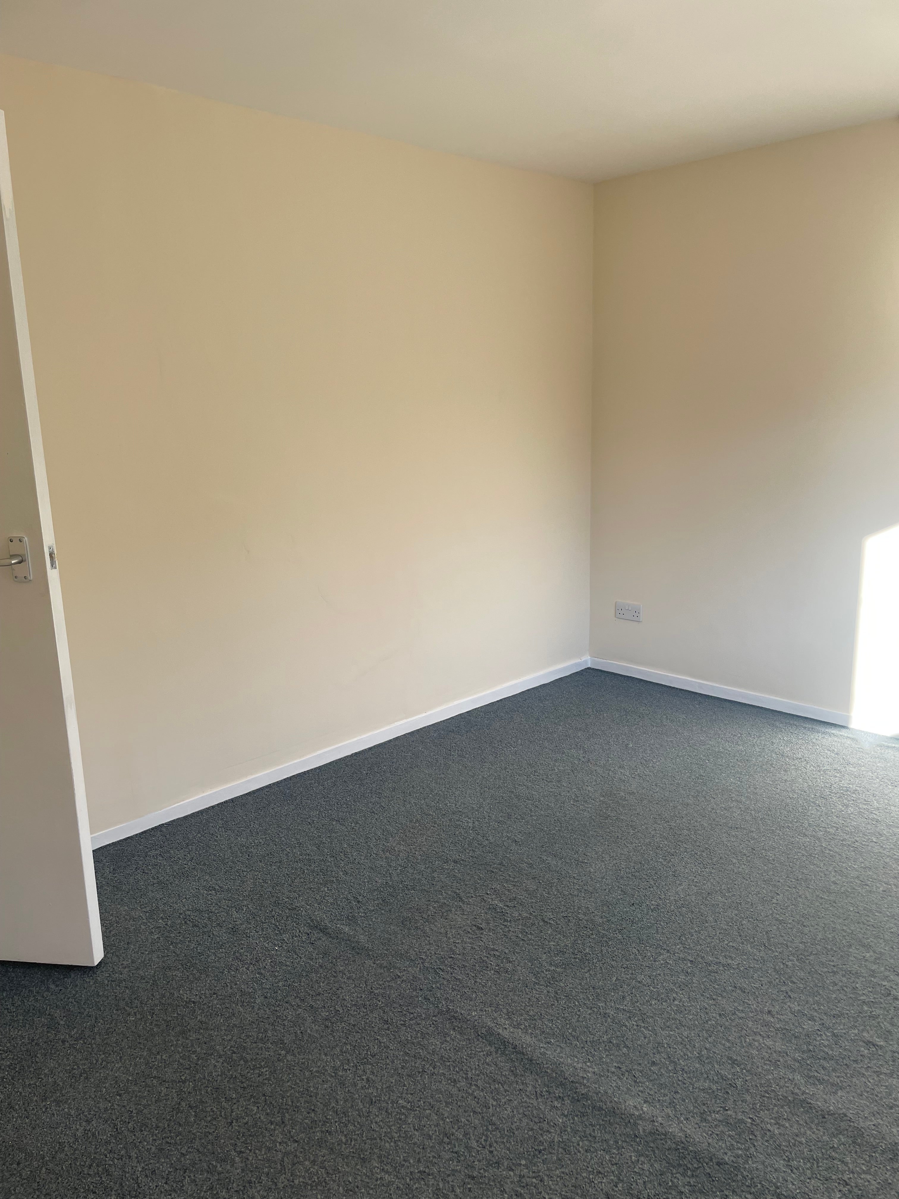 Flat Sheridan Court in Nottingham