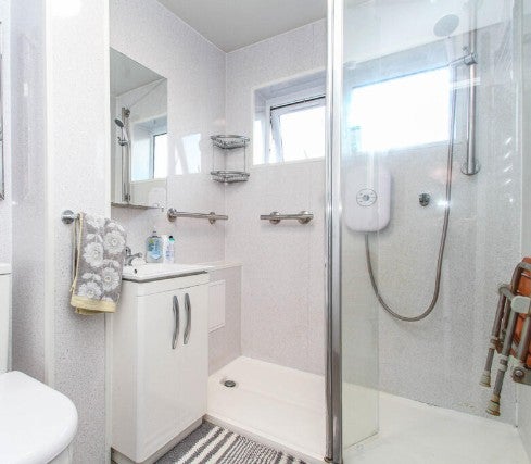 Flat Sheridan Court in Nottingham