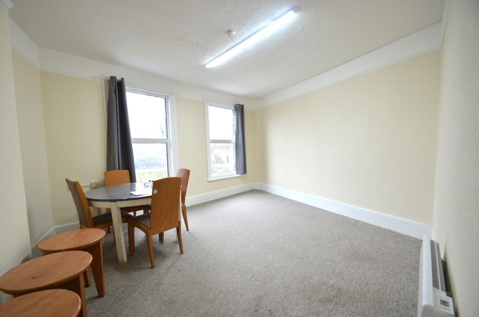 Flat Woodthorpe Road in Borough of Spelthorne