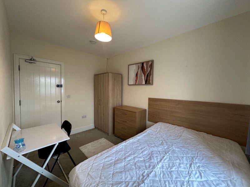 Room Austin Close in Rugby