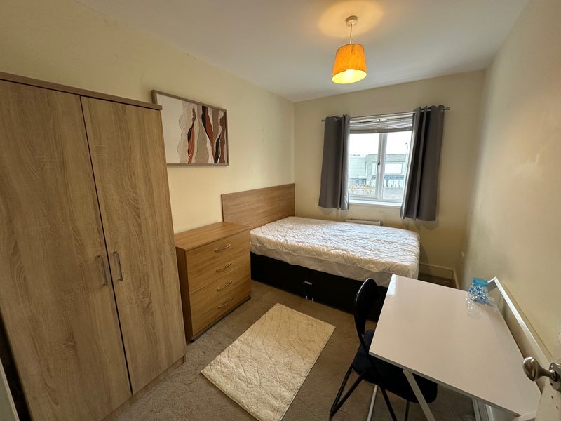Room Austin Close in Rugby