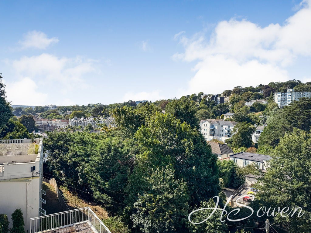 Flat Lower Erith Road in Torquay