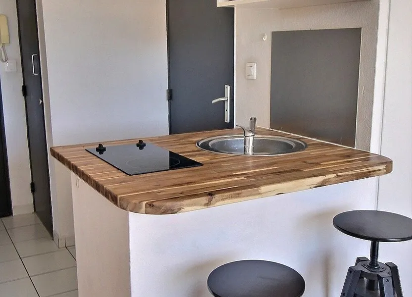 Room Rue Paul Masson in Marseille