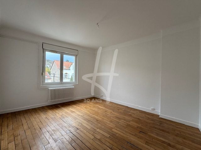Appartement Rue Robert Schuman à Longeville-lès-Metz