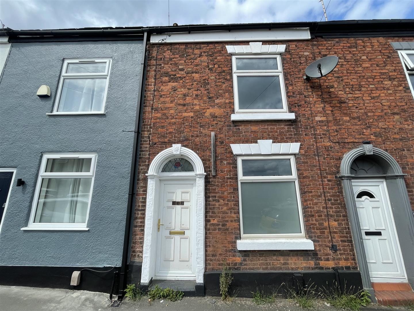 House London Road in Macclesfield