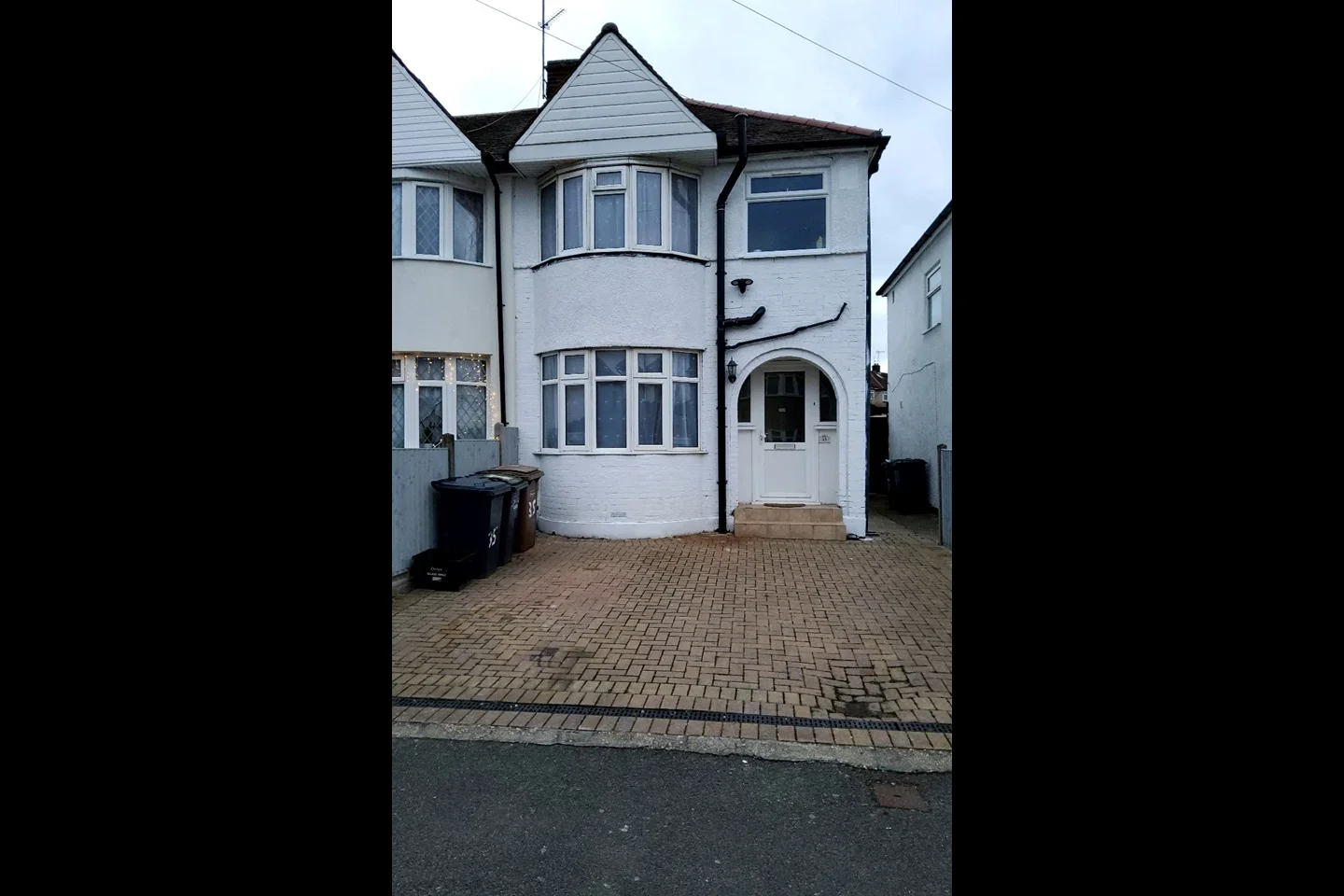 Room Willow Way in Luton