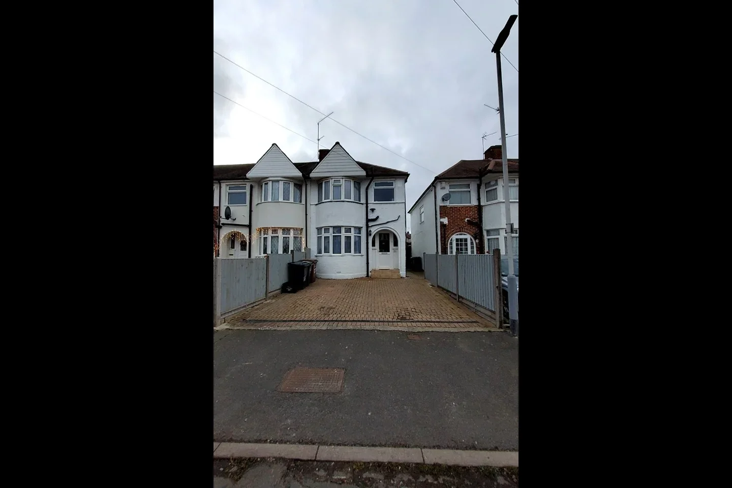 Room Willow Way in Luton
