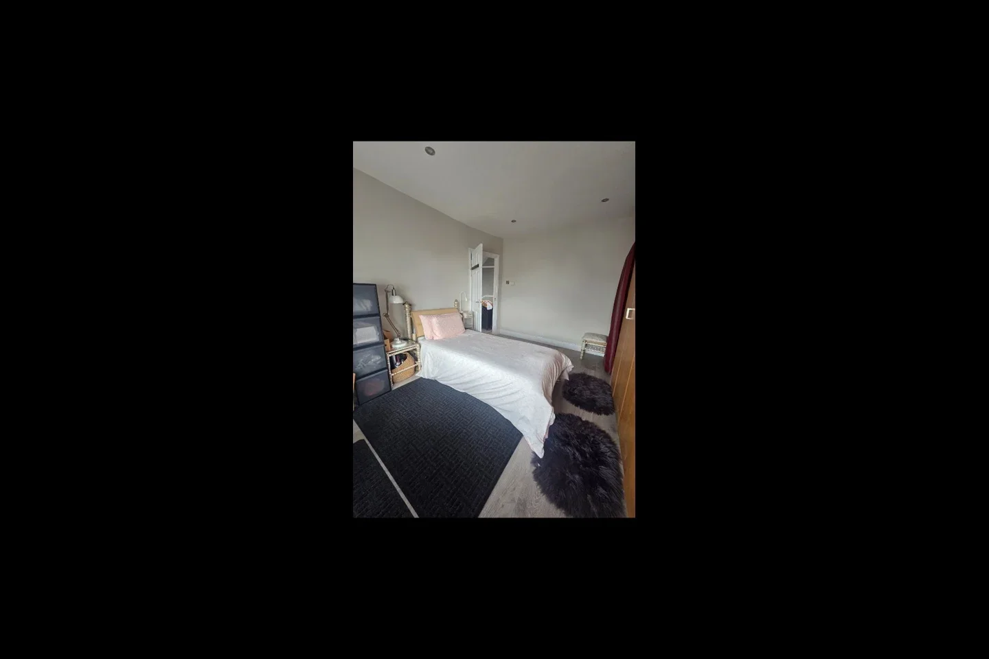Room Paulhan Road in Greater London
