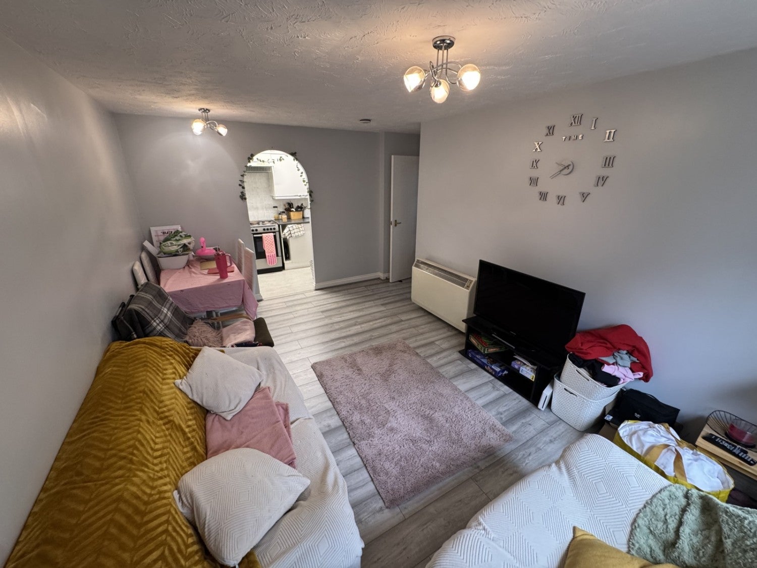 Flat Hallam Close in Watford