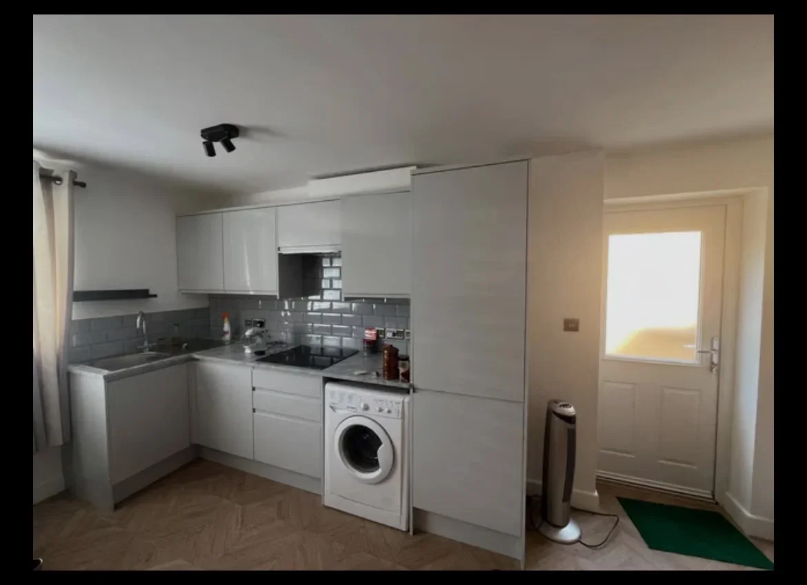 Flat Trinity Close in Greater London